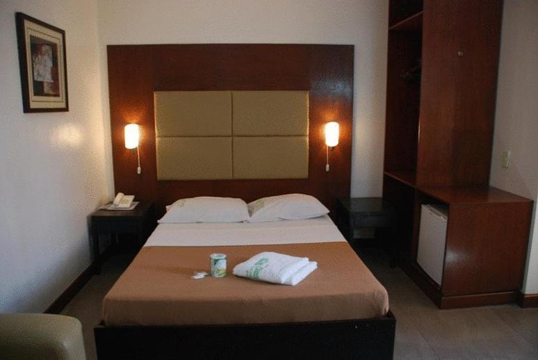 Cebu Century Hotel Εξωτερικό φωτογραφία
